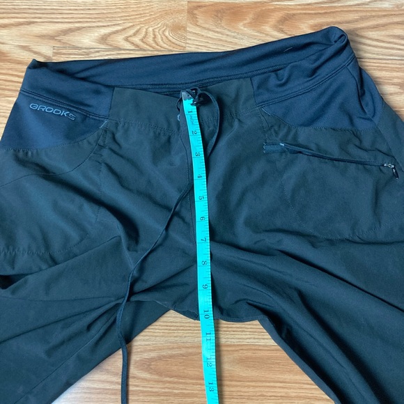 Brooks capris - Picture 6 of 10